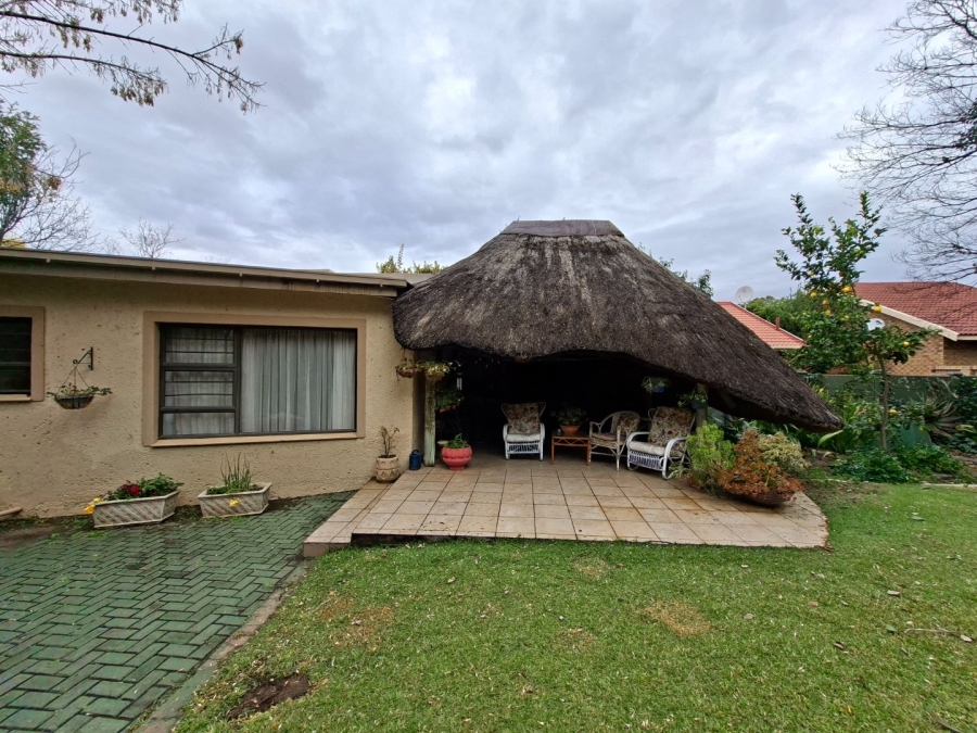 5 Bedroom Property for Sale in Dan Pienaar Free State